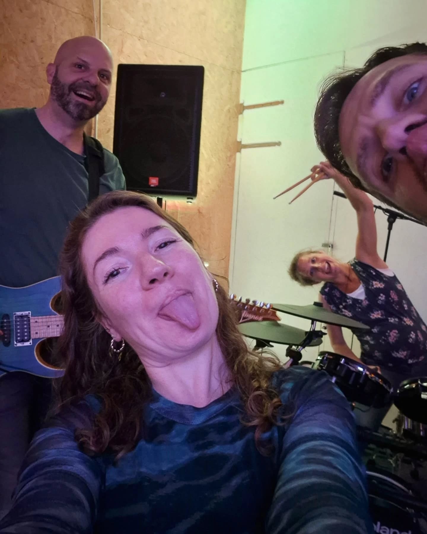 Achter de schermen bij onze killer versie van Guano Apes' Open Your Eyes