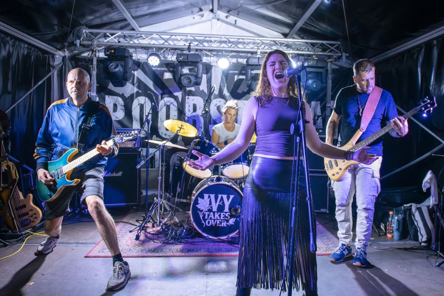 When Ivy Takes Over: Pak je plekje in de rocktempel!