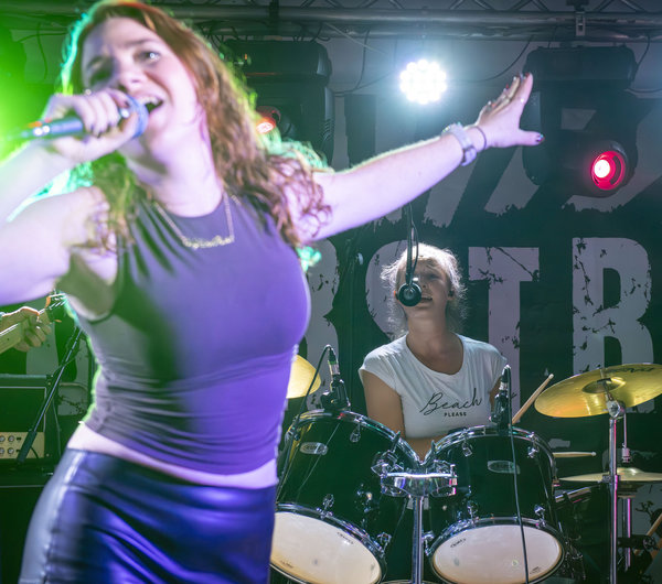 Joyce en Friek zingen @ Volksfeest Winterswijk