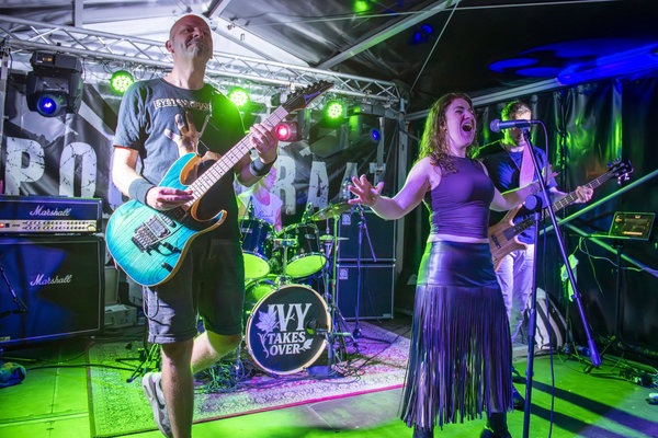 Ivy Takes Over @ Volksfeest Spoorstraat Winterswijk