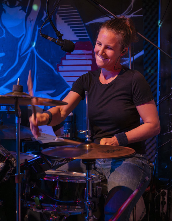 Friek Drummer Girl